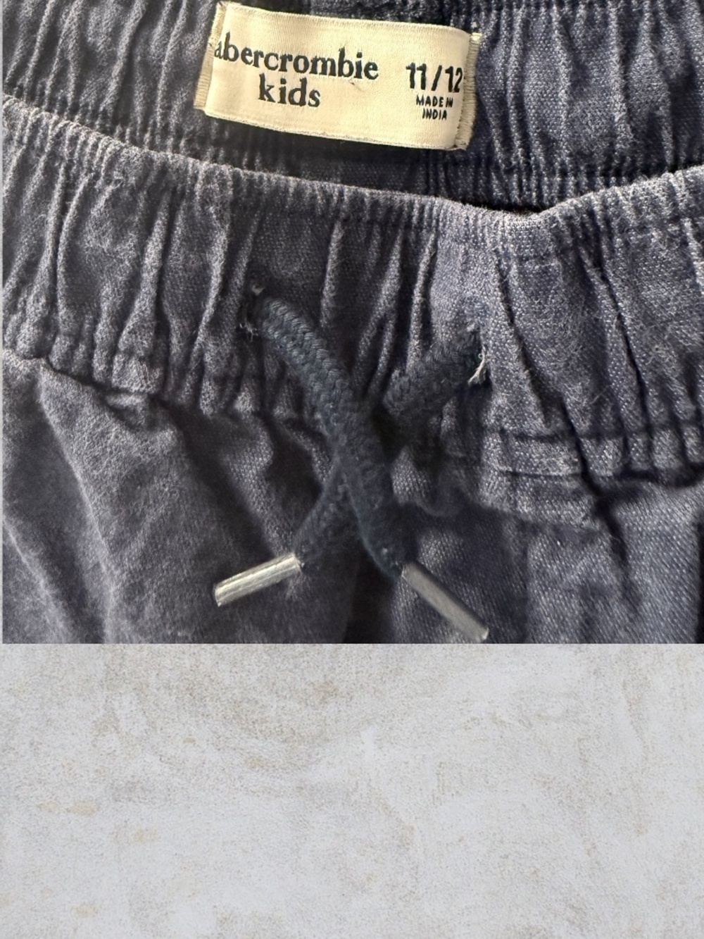 Boys A&F Shorts - Picture 2 of 2